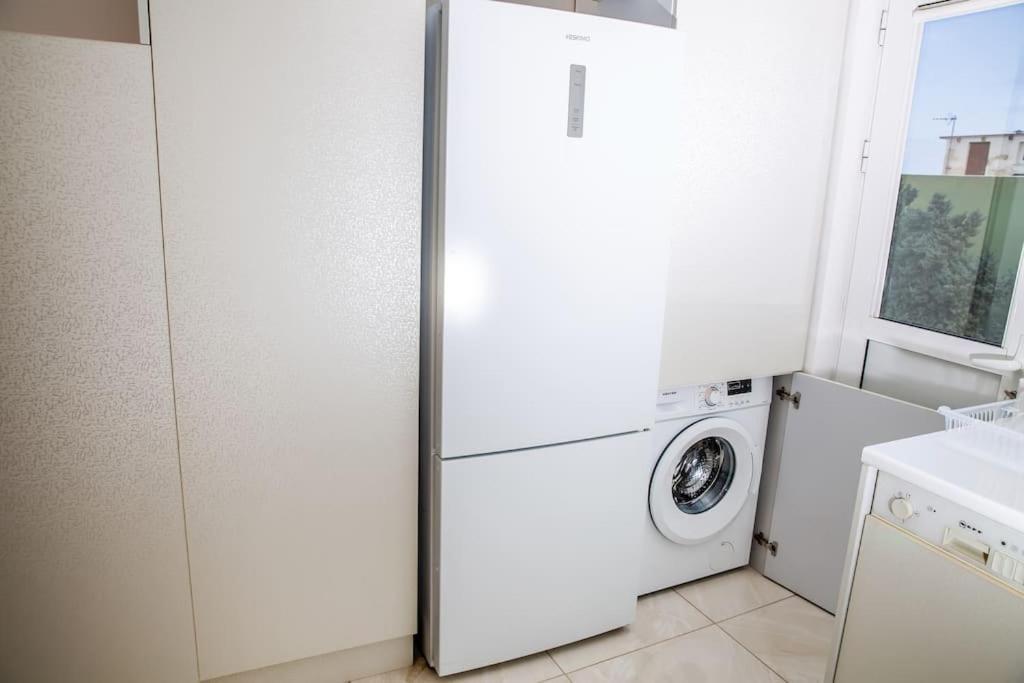 Apartamento Seafront Central Apt In Lavrio Exterior foto