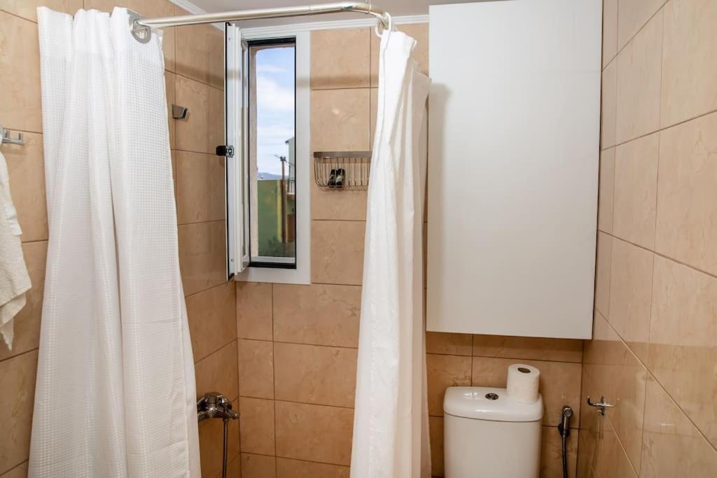 Apartamento Seafront Central Apt In Lavrio Exterior foto