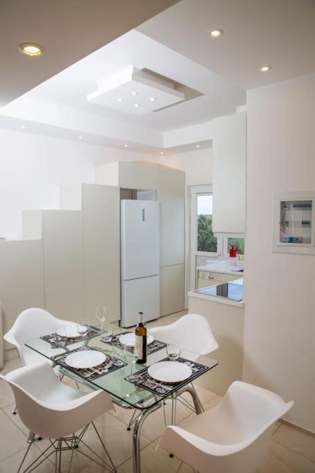 Apartamento Seafront Central Apt In Lavrio Exterior foto
