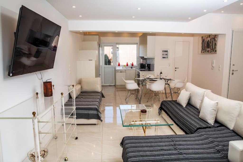 Apartamento Seafront Central Apt In Lavrio Exterior foto