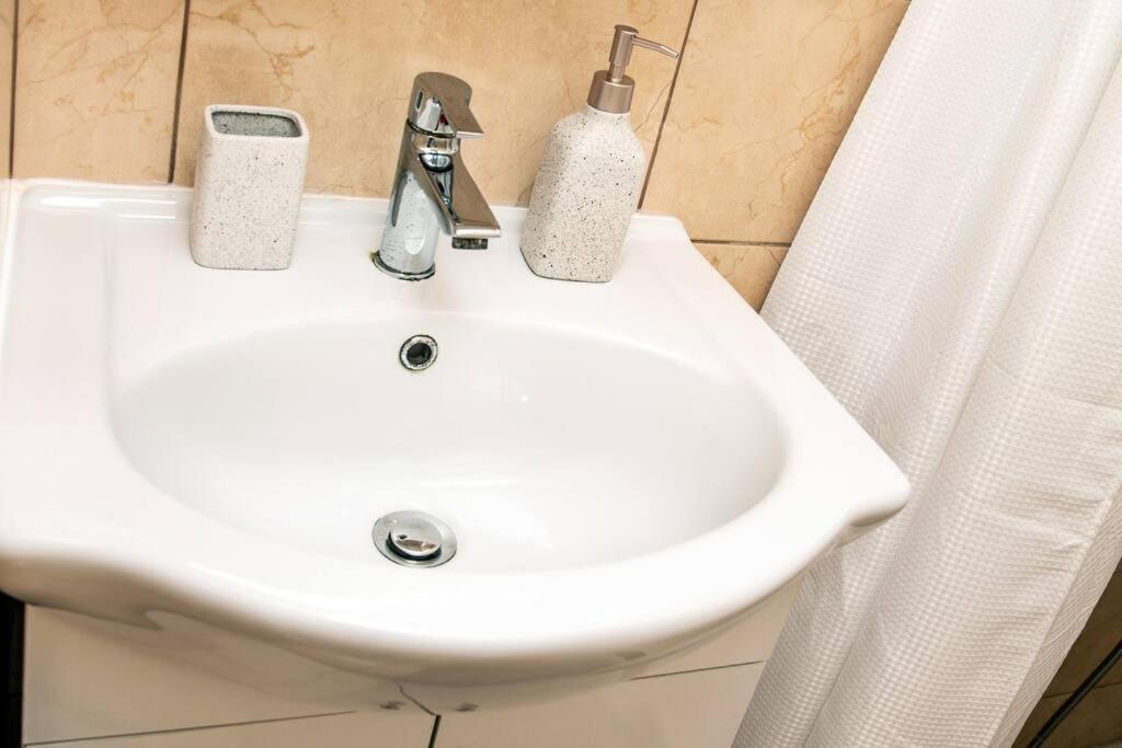 Apartamento Seafront Central Apt In Lavrio Exterior foto
