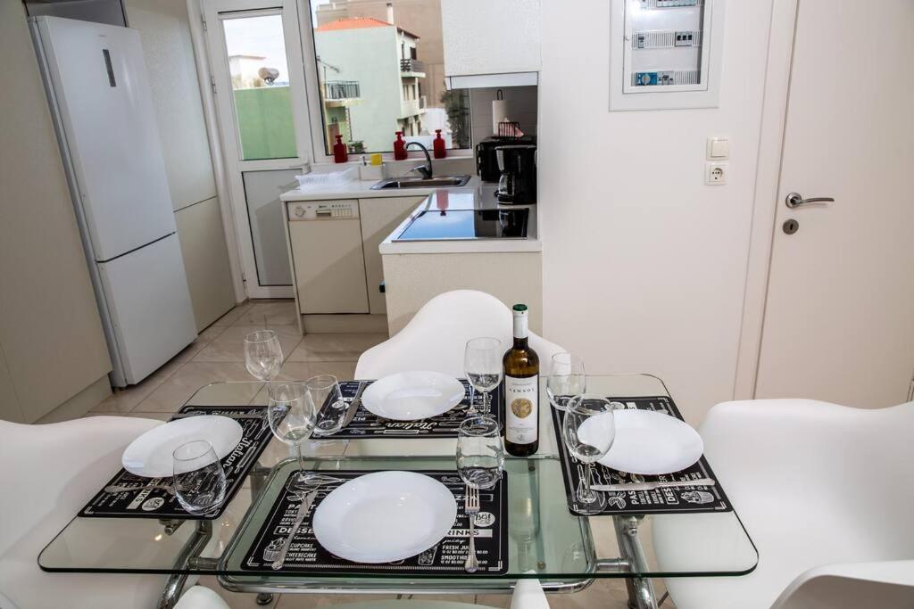 Apartamento Seafront Central Apt In Lavrio Exterior foto