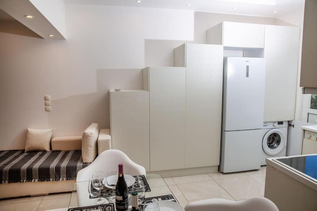 Apartamento Seafront Central Apt In Lavrio Exterior foto
